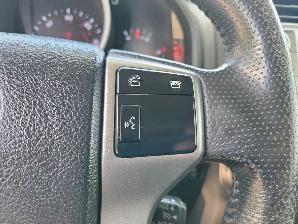 2012 Toyota 4Runner Limited thumbnail 15