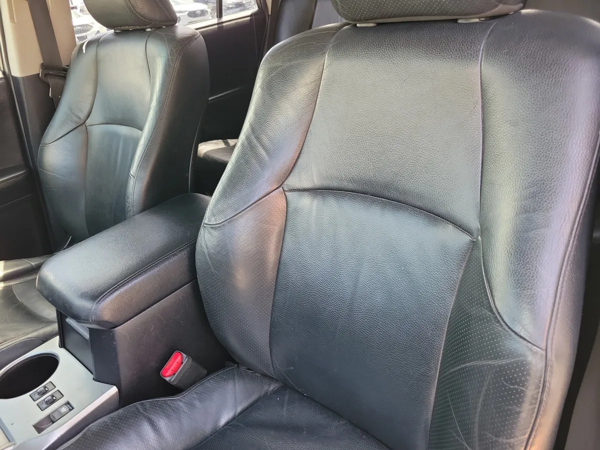 2012 Toyota 4Runner Limited thumbnail 6
