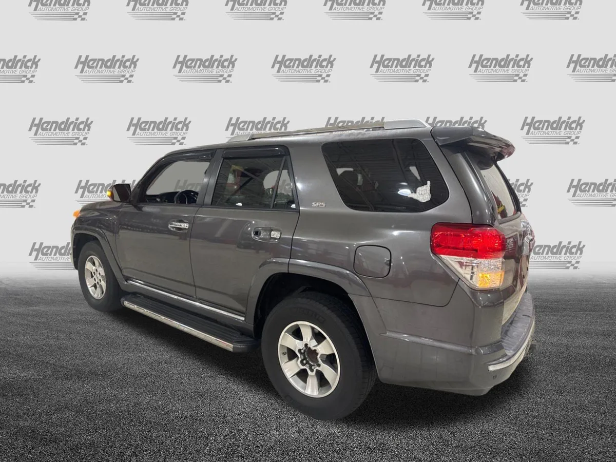 2012 Toyota 4Runner SR5 thumbnail 7