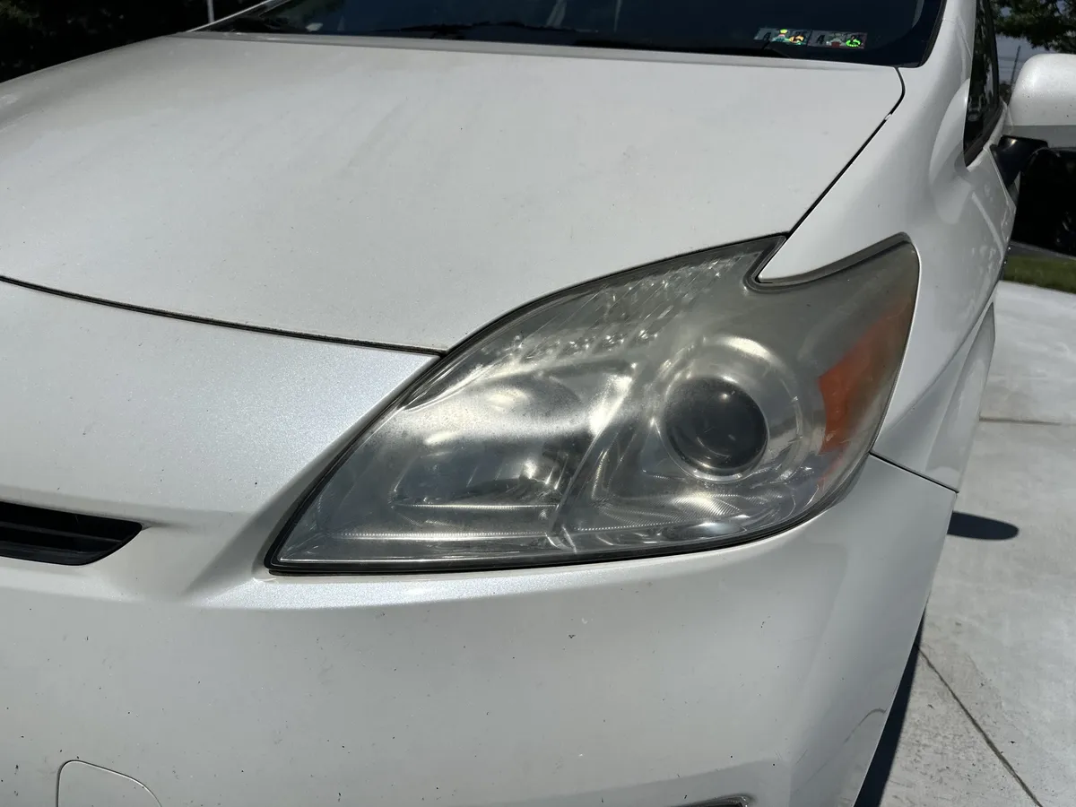 2012 Toyota Prius Three thumbnail 5