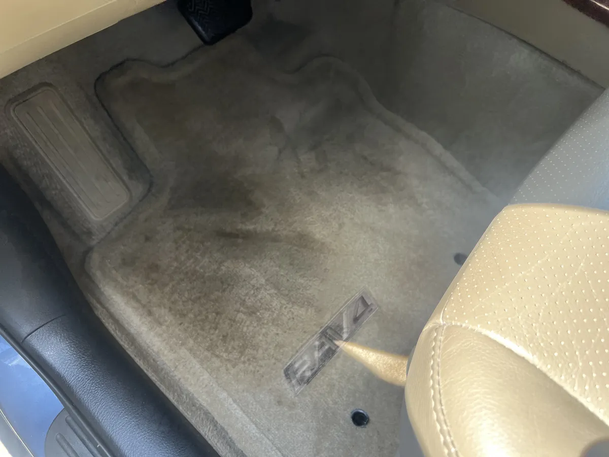 2012 Toyota RAV4 thumbnail 15