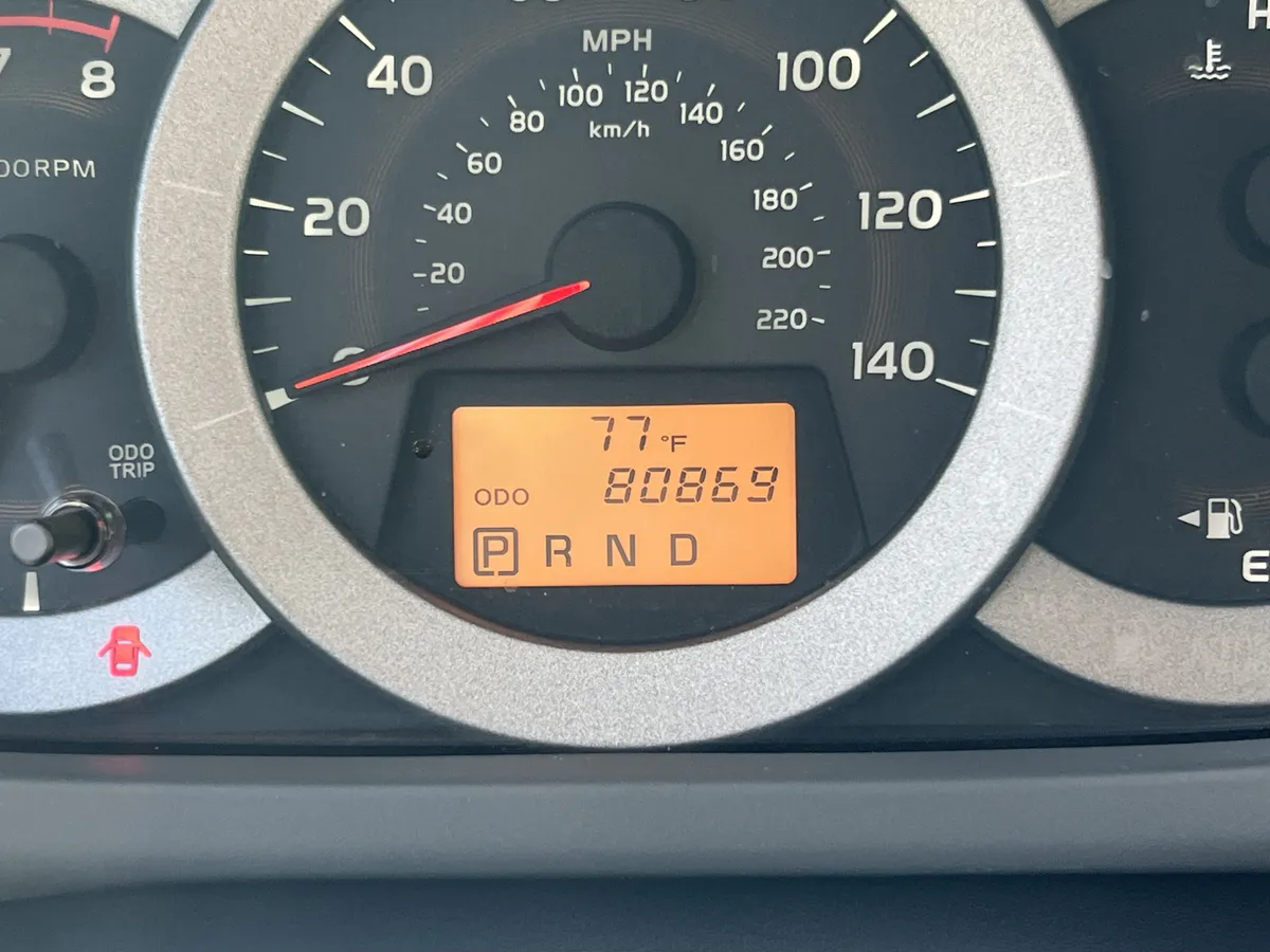 2012 Toyota RAV4 thumbnail 20