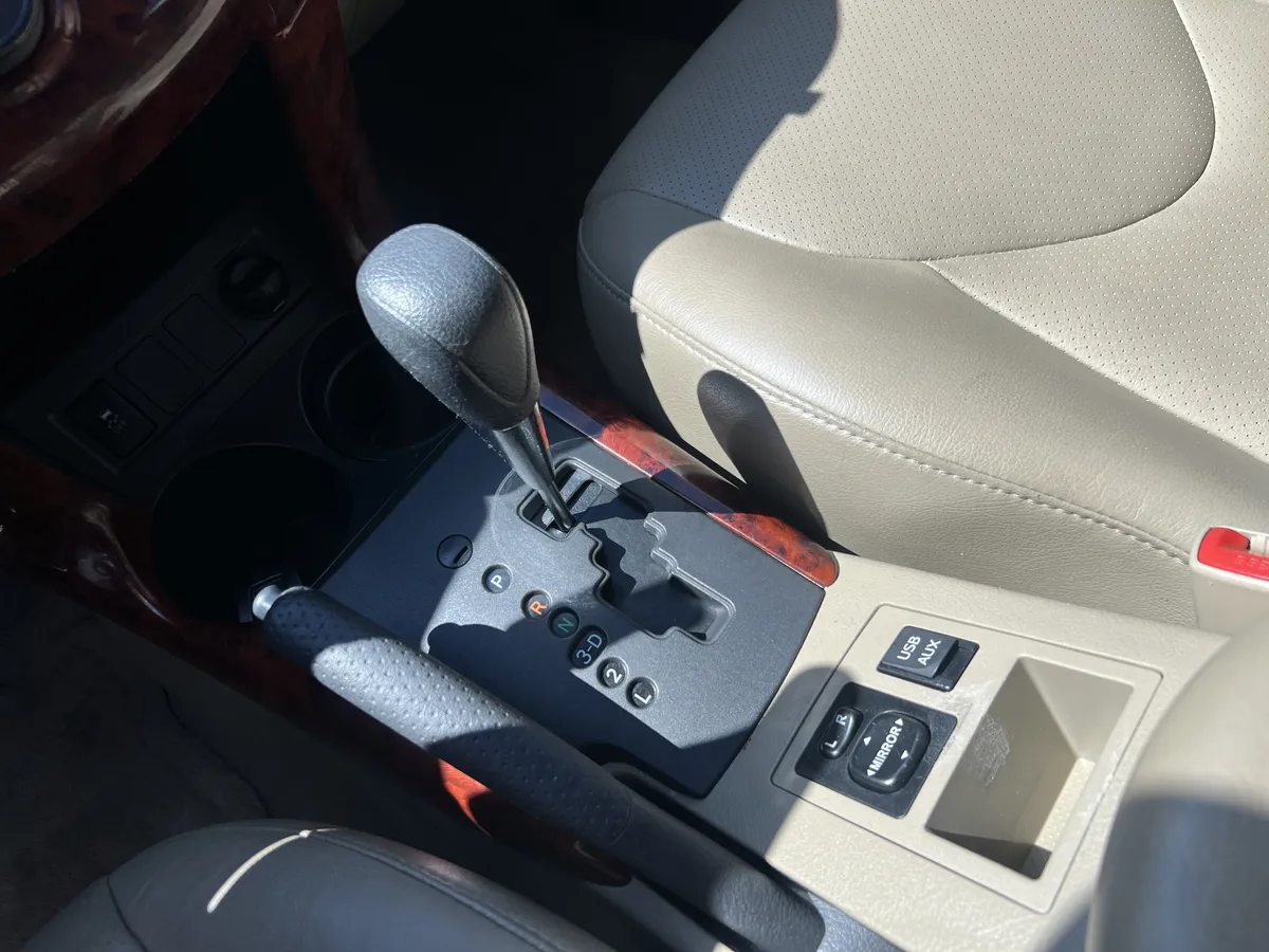 2012 Toyota RAV4 thumbnail 24