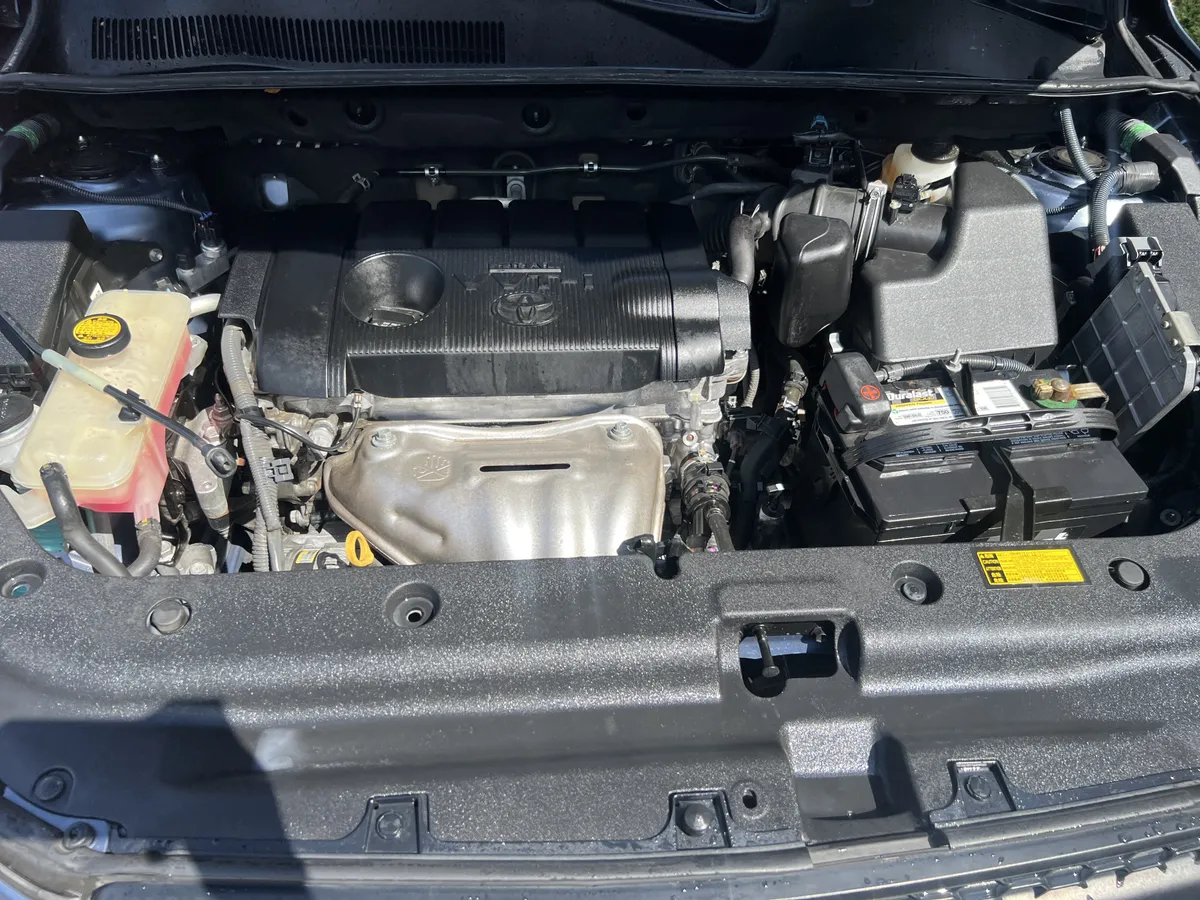 2012 Toyota RAV4 thumbnail 33