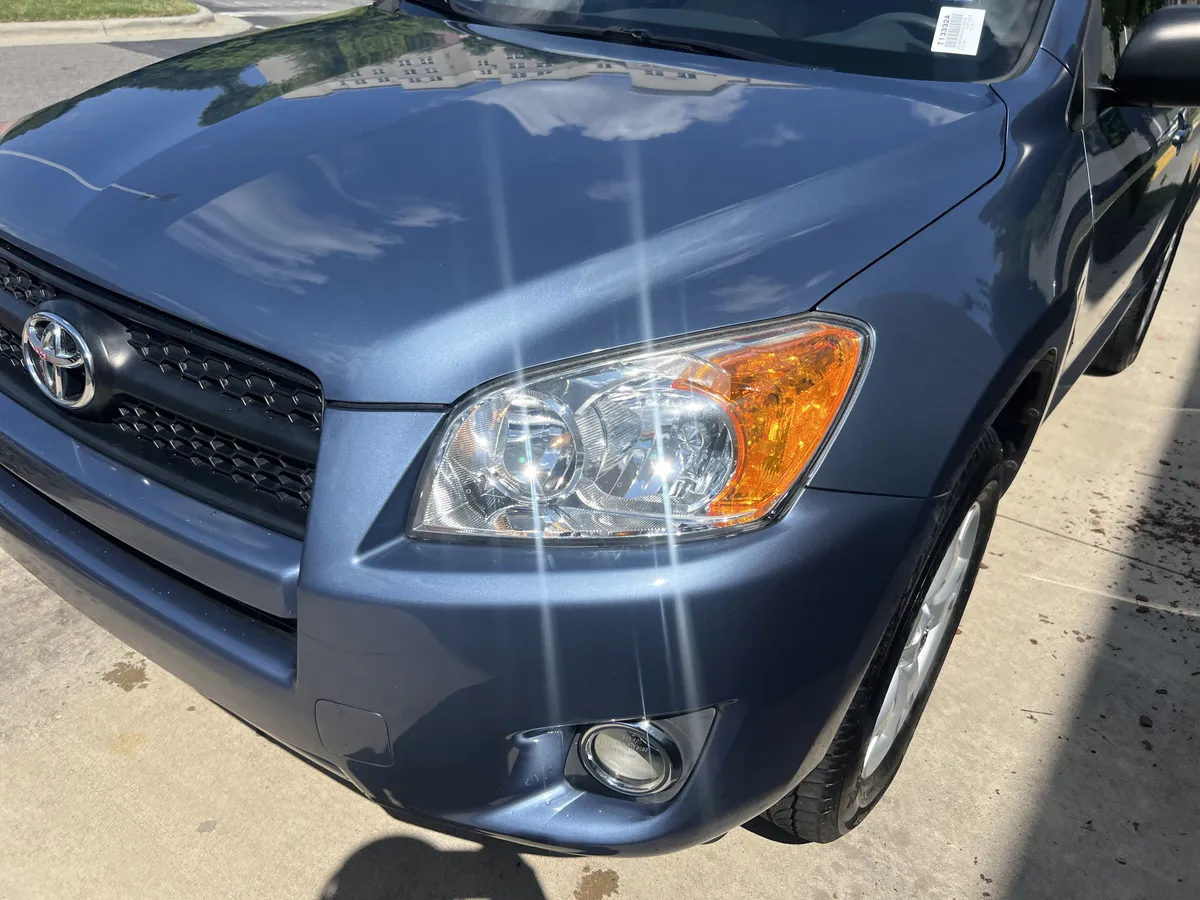 2012 Toyota RAV4 thumbnail 5