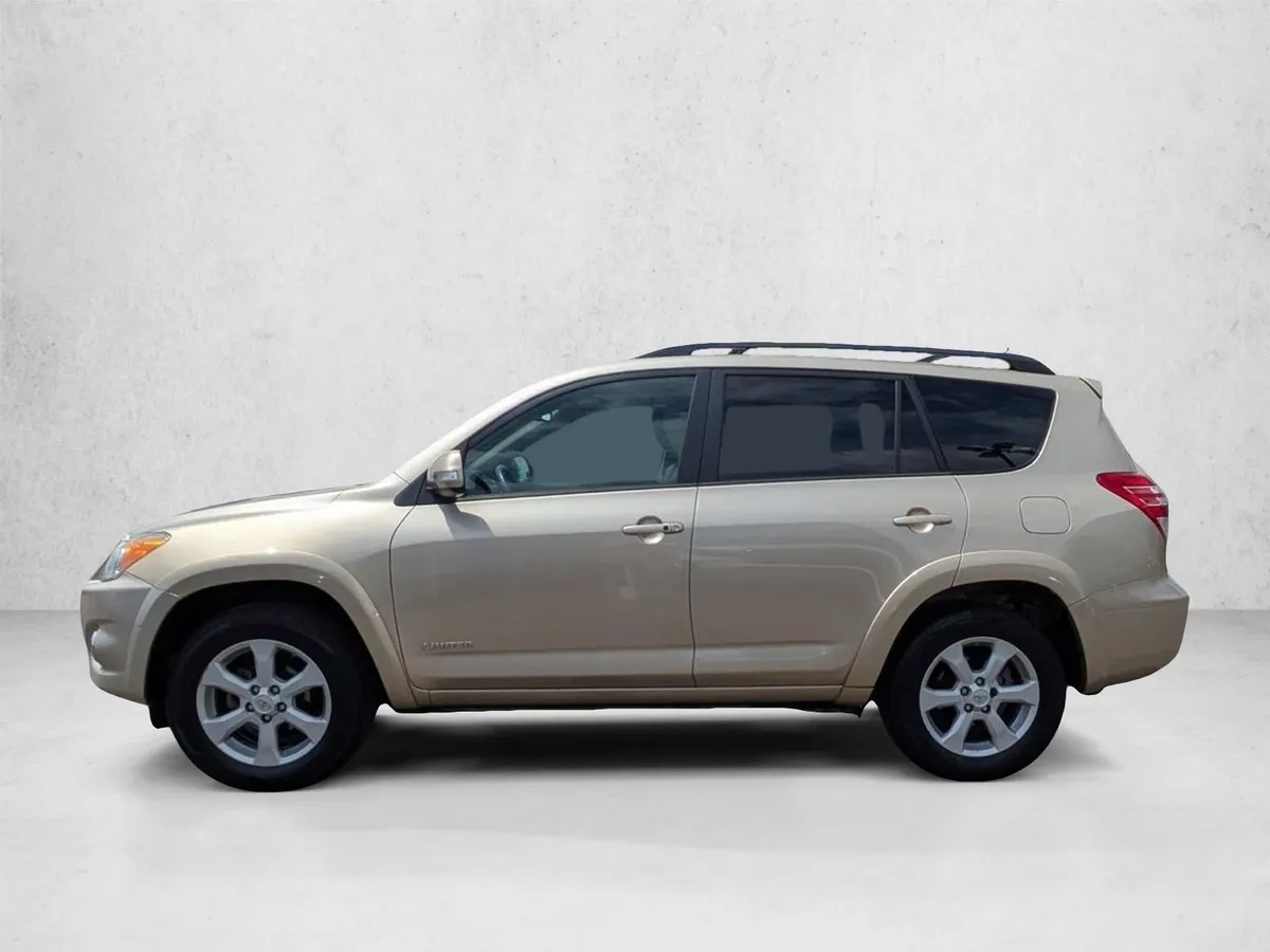 2012 Toyota RAV4 Limited 4WD thumbnail 7