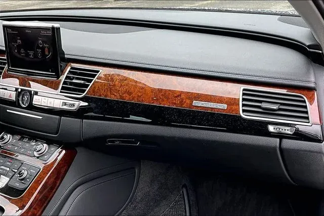 2013 Audi A8 L 4.0T thumbnail 21
