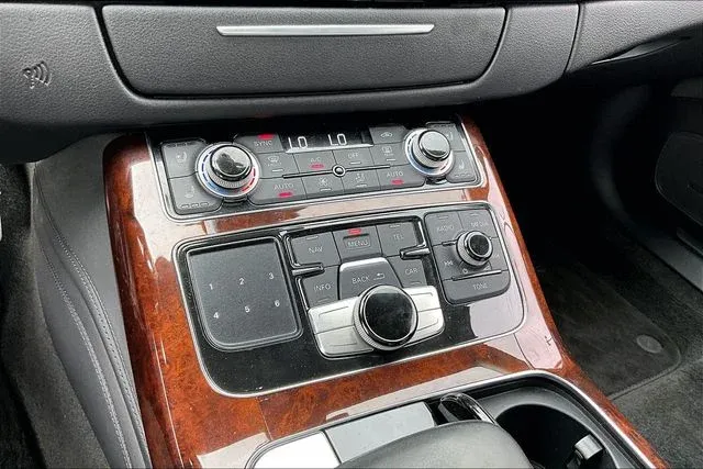 2013 Audi A8 L 4.0T thumbnail 24