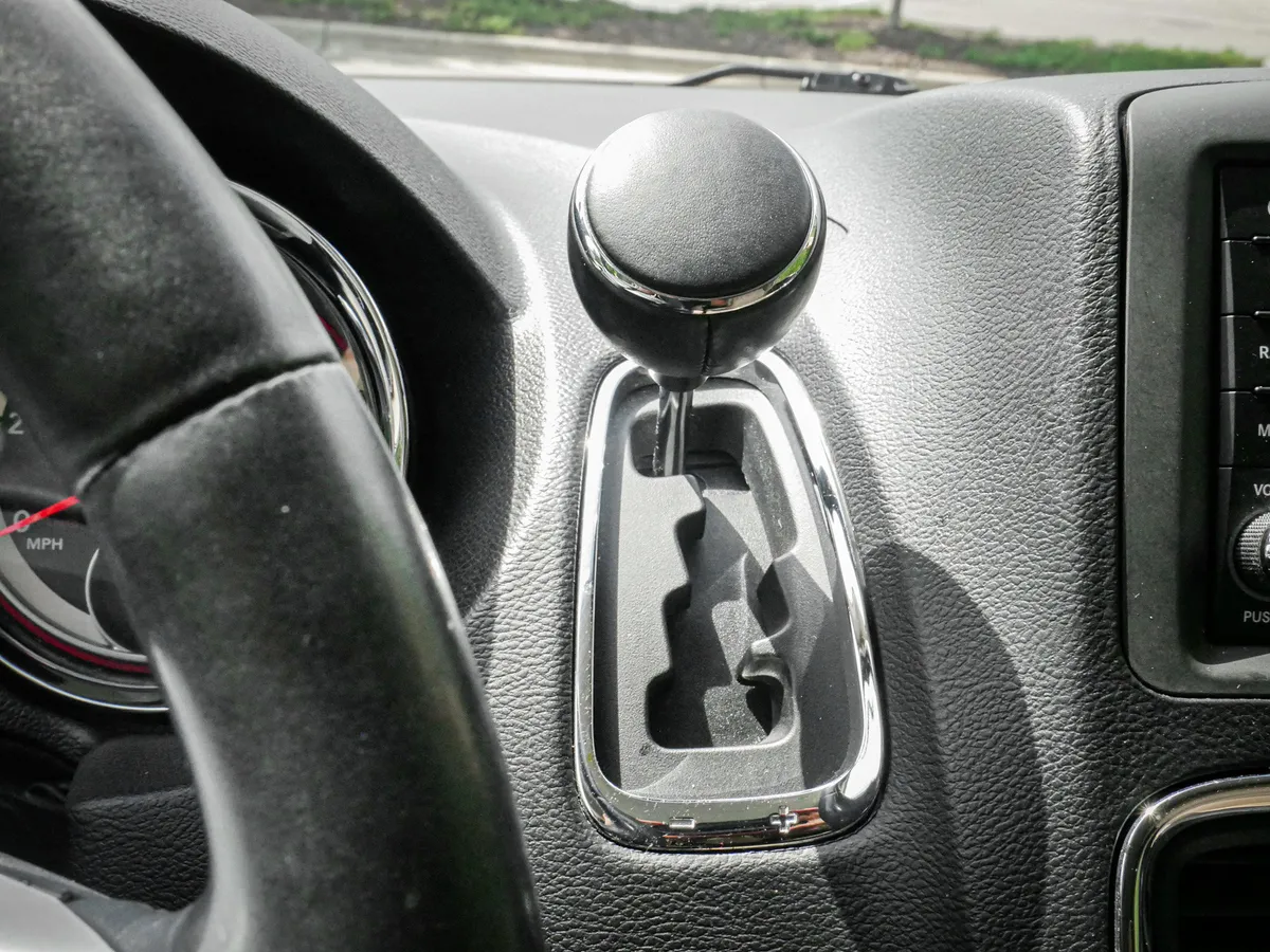 2013 Dodge Grand Caravan Crew thumbnail 24