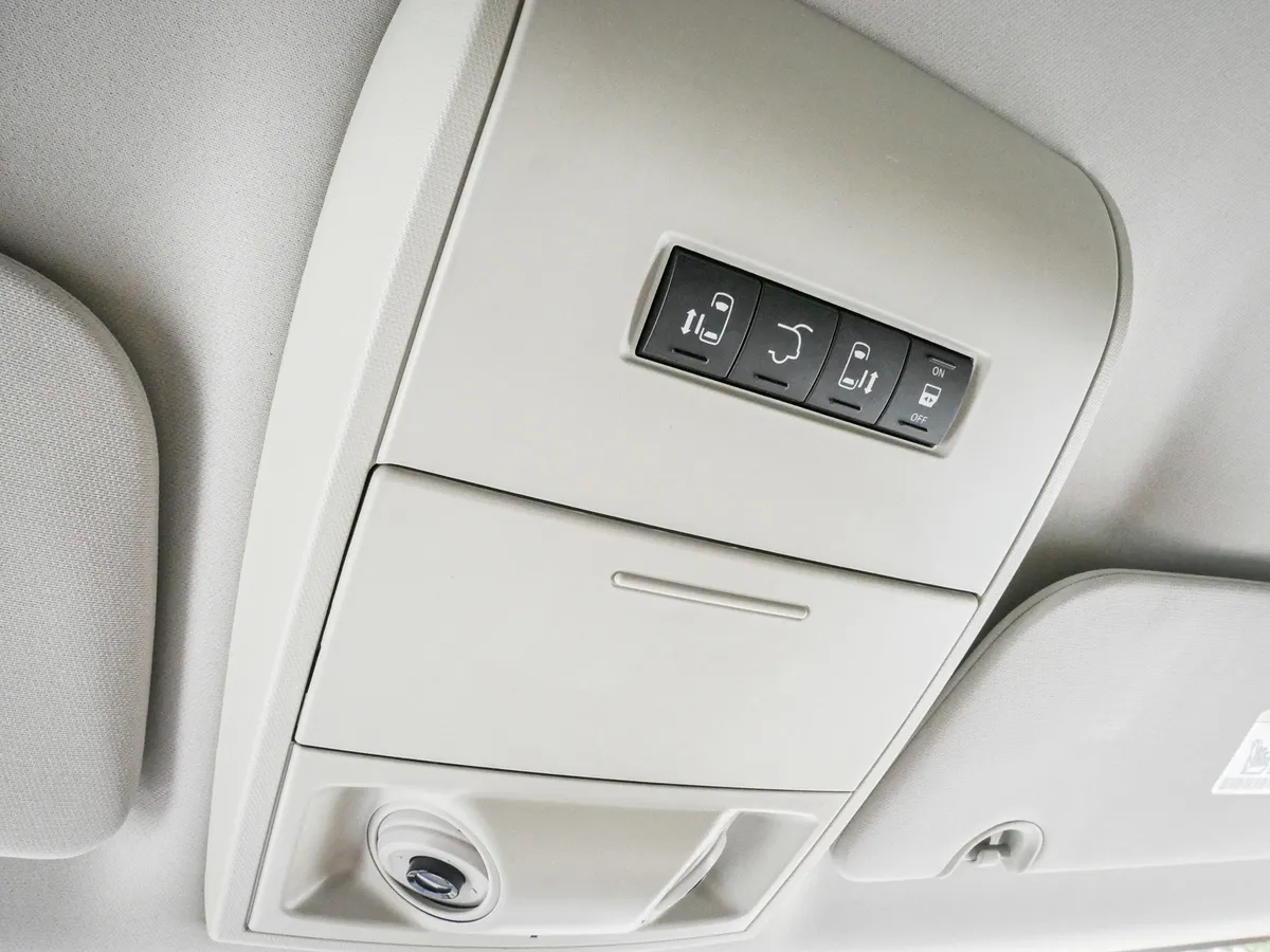 2013 Dodge Grand Caravan Crew thumbnail 25