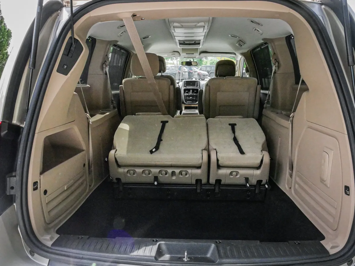 2013 Dodge Grand Caravan Crew thumbnail 31