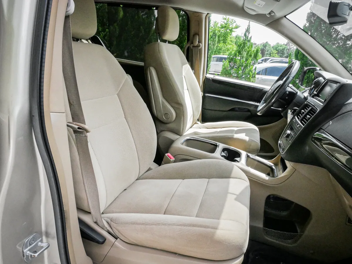 2013 Dodge Grand Caravan Crew thumbnail 32