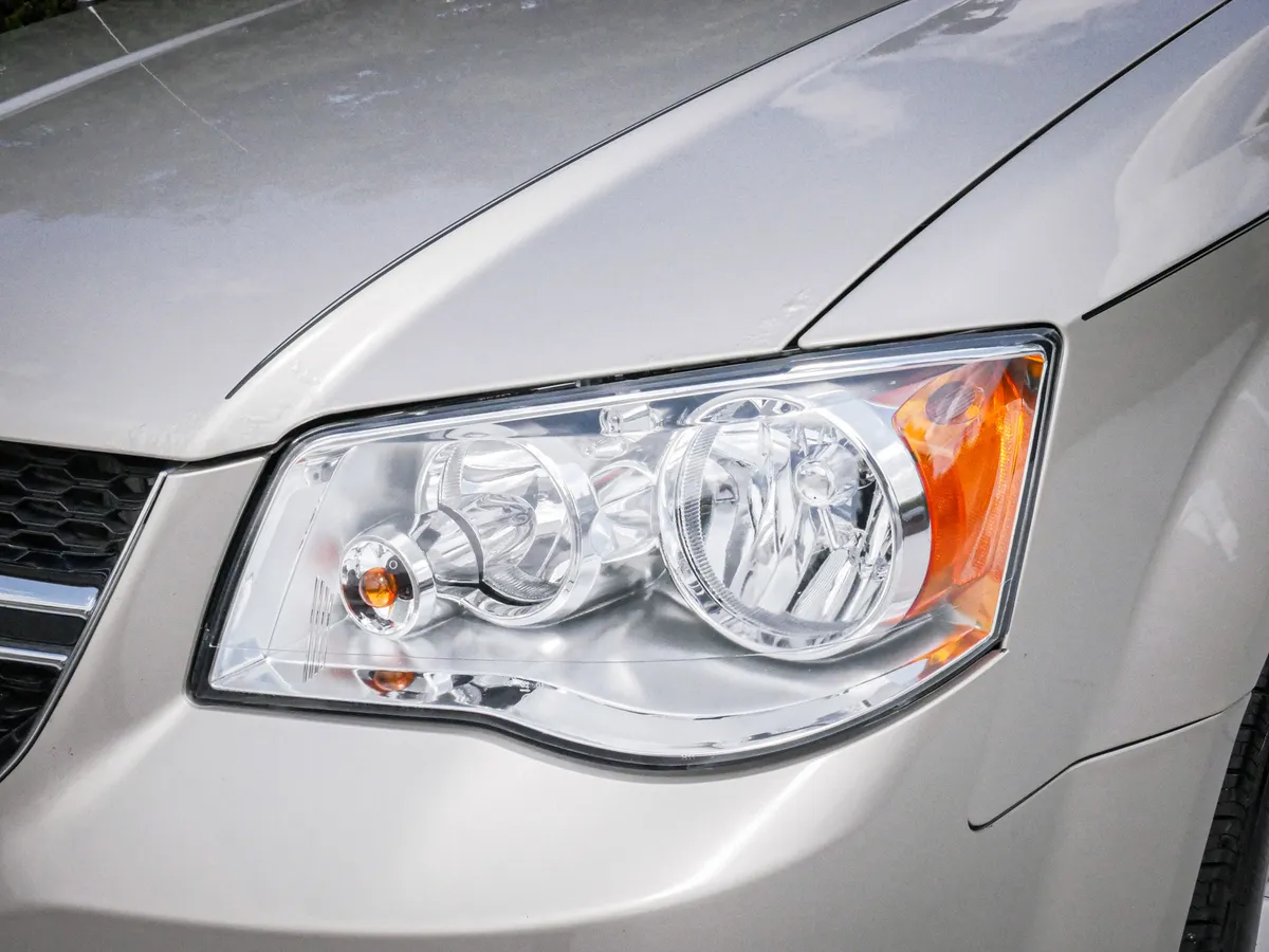 2013 Dodge Grand Caravan Crew thumbnail 5