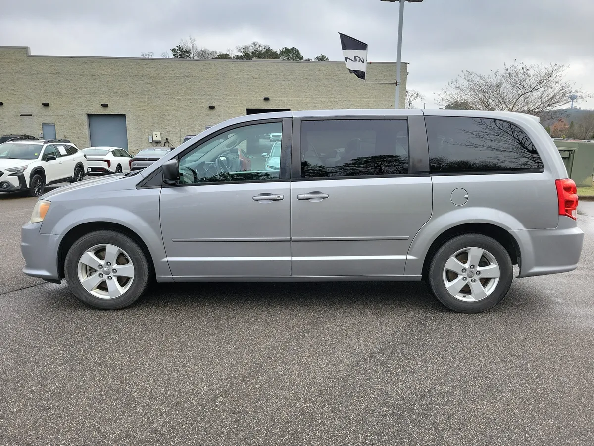 2013 Dodge Grand Caravan SE thumbnail 2