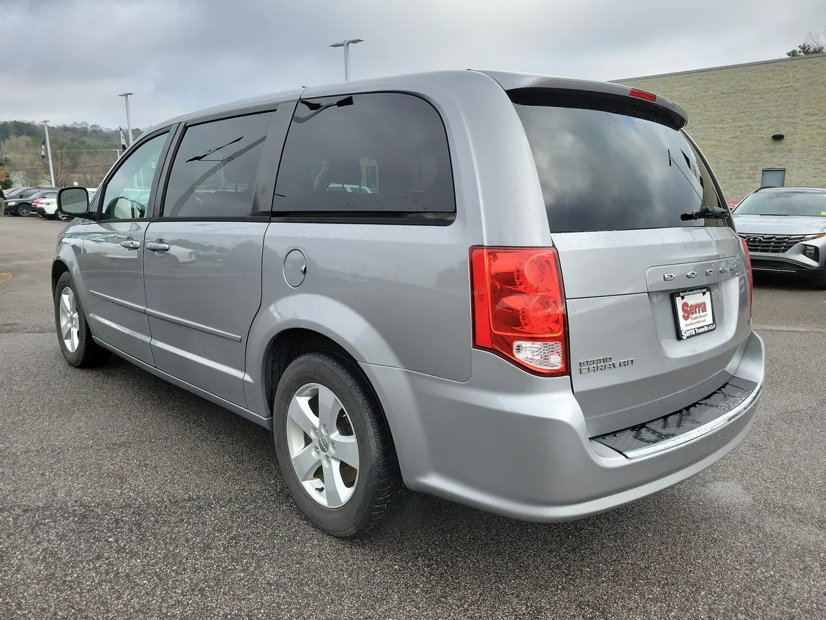 2013 Dodge Grand Caravan SE thumbnail 3