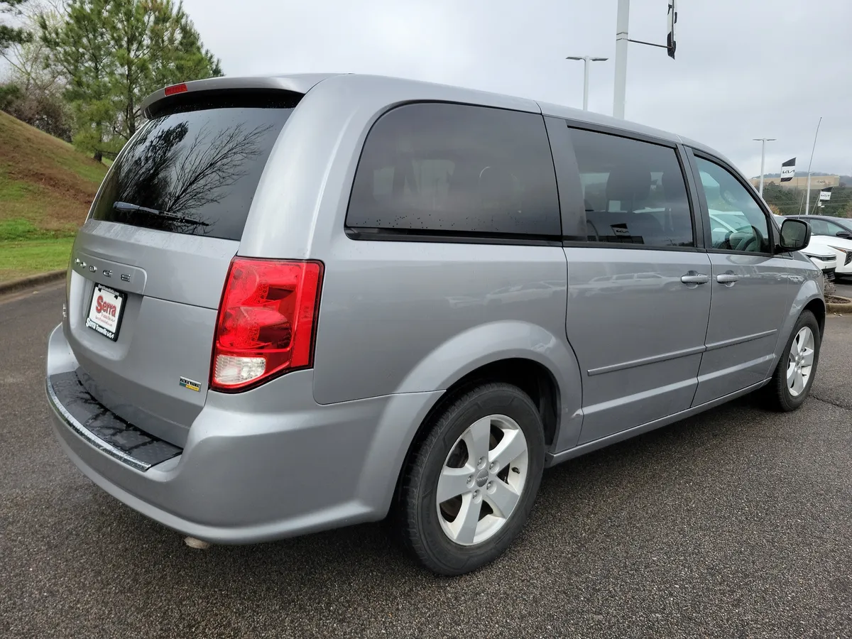 2013 Dodge Grand Caravan SE thumbnail 5
