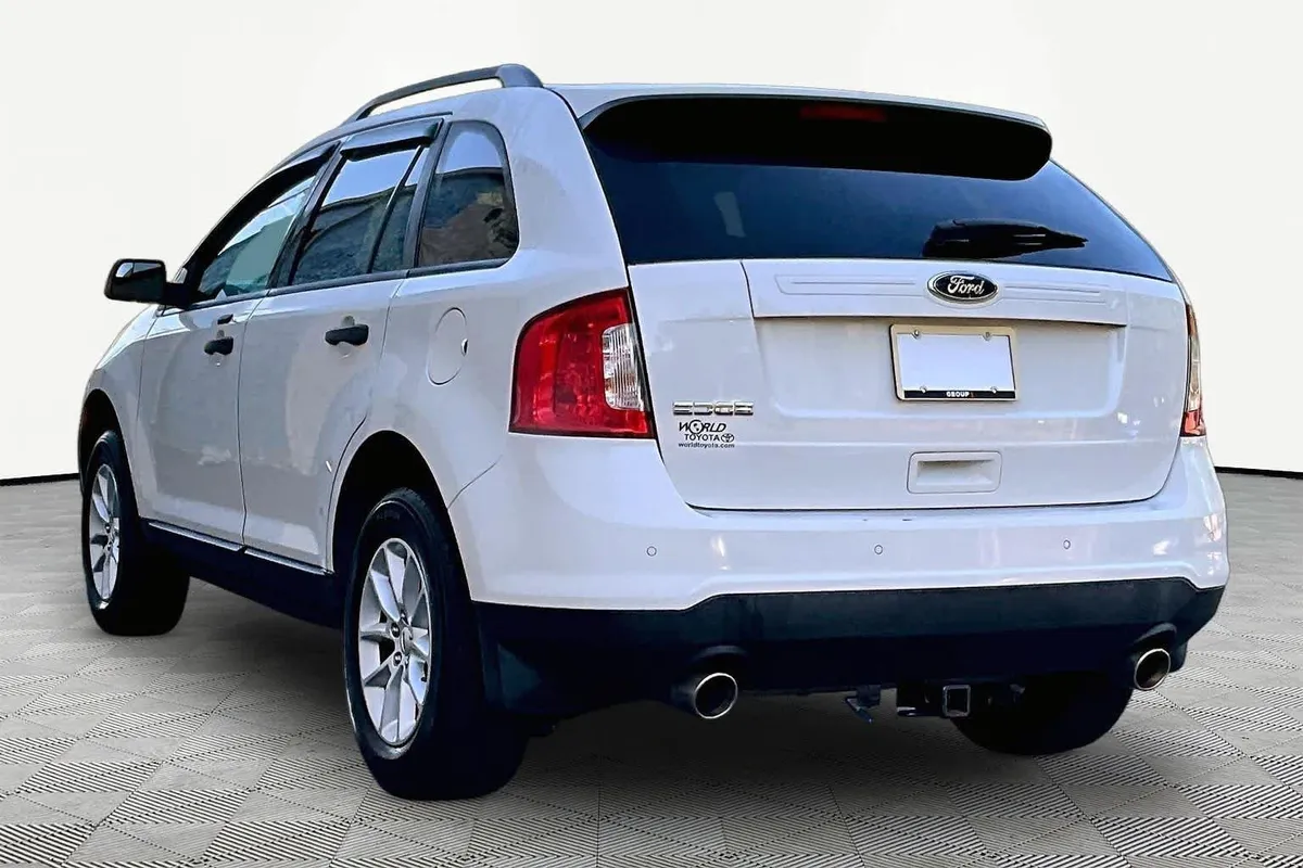 2013 Ford Edge SE thumbnail 12