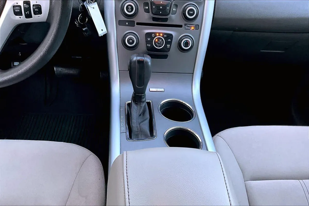 2013 Ford Edge SE thumbnail 17
