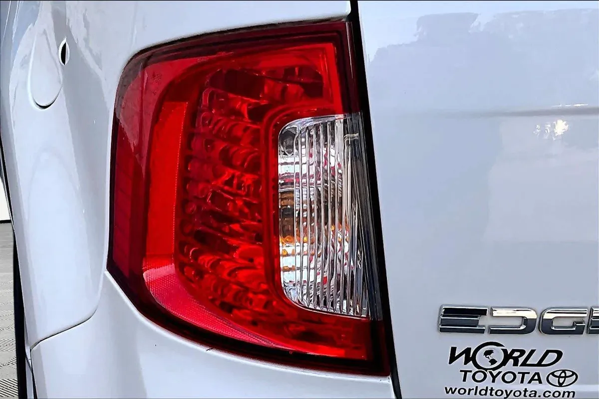 2013 Ford Edge SE thumbnail 28