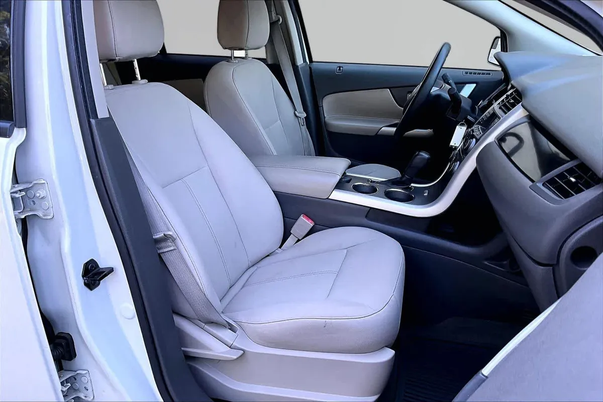 2013 Ford Edge SE thumbnail 9