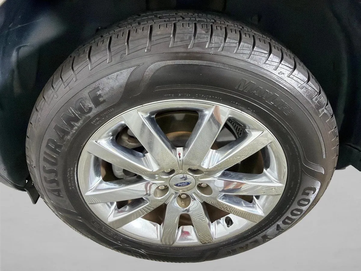 2013 Ford Edge SEL thumbnail 11