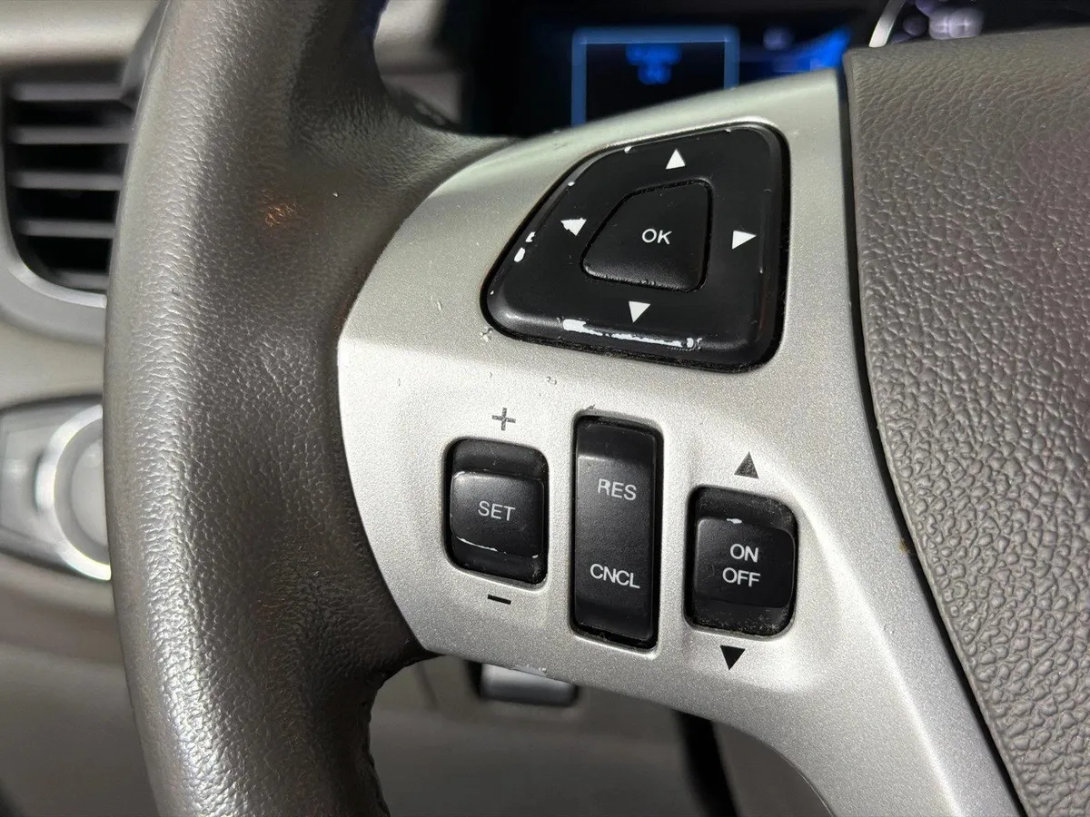 2013 Ford Edge SEL thumbnail 25