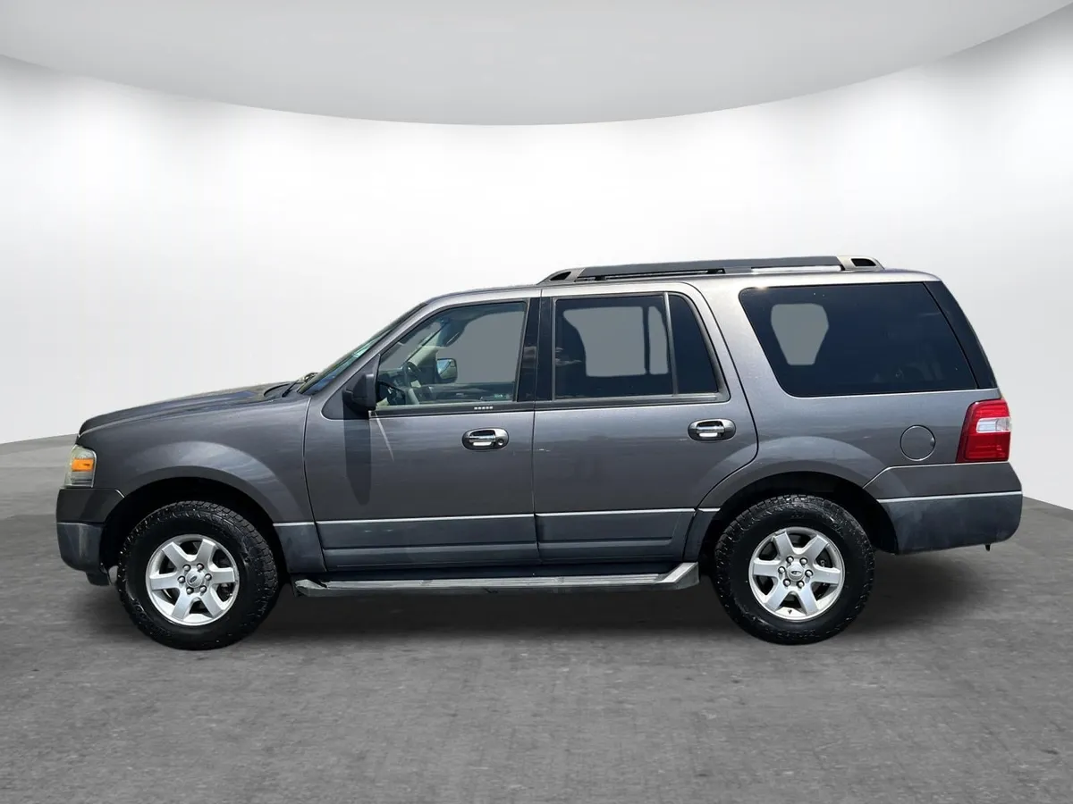 2013 Ford Expedition XL thumbnail 4
