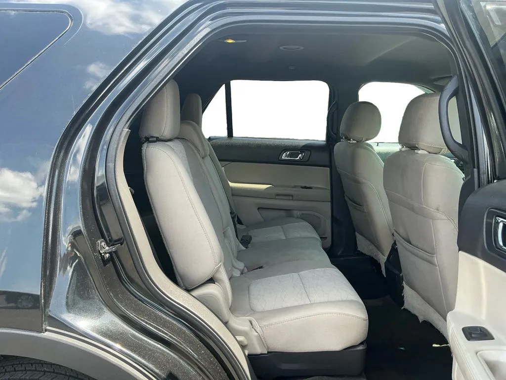 2013 Ford Explorer Base thumbnail 23
