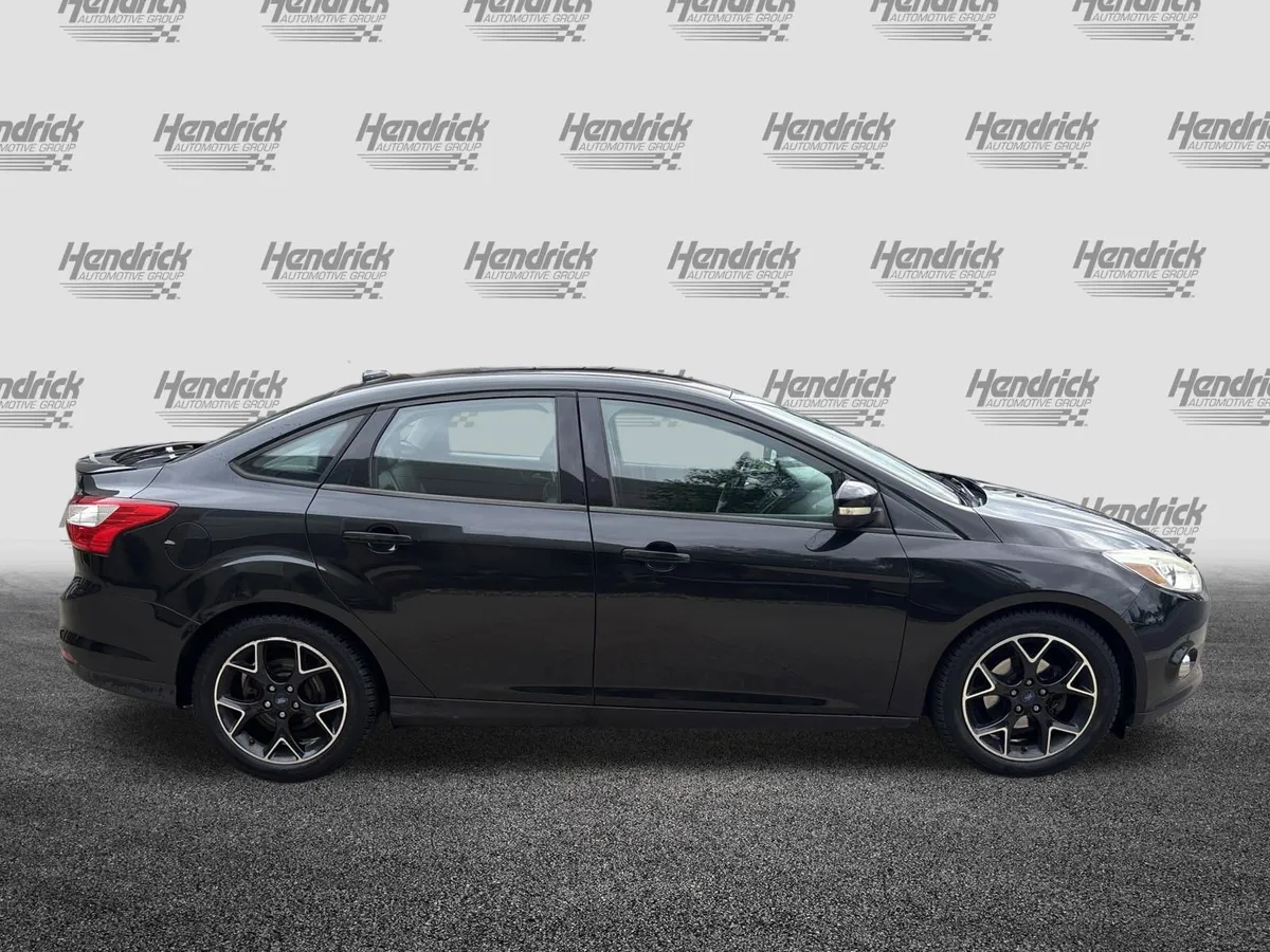 2013 Ford Focus SE thumbnail 10