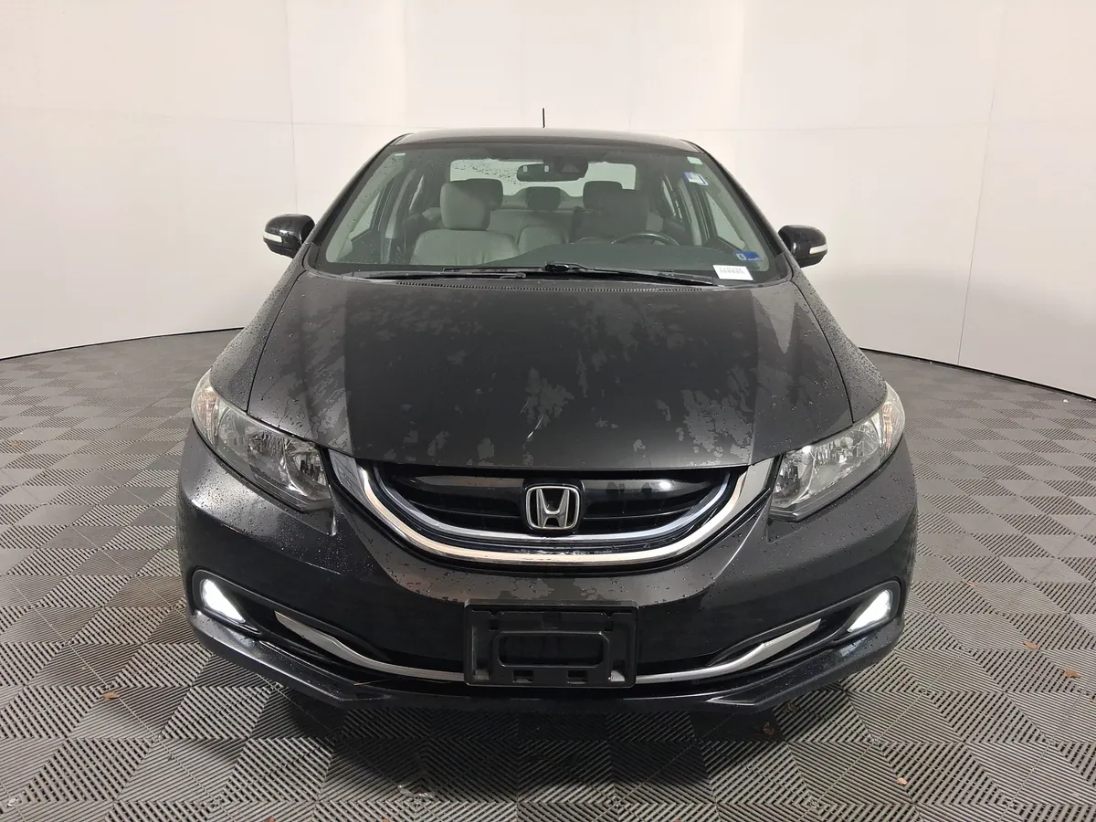 2013 Honda Civic Hybrid thumbnail 2