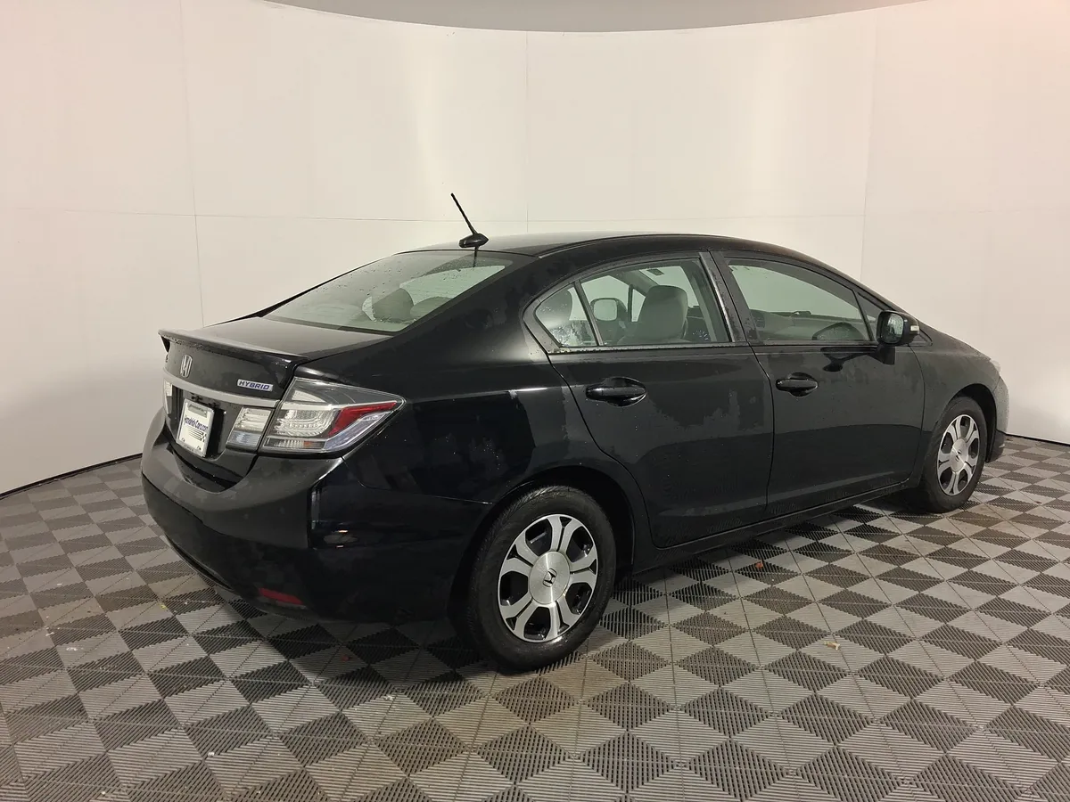 2013 Honda Civic Hybrid thumbnail 9