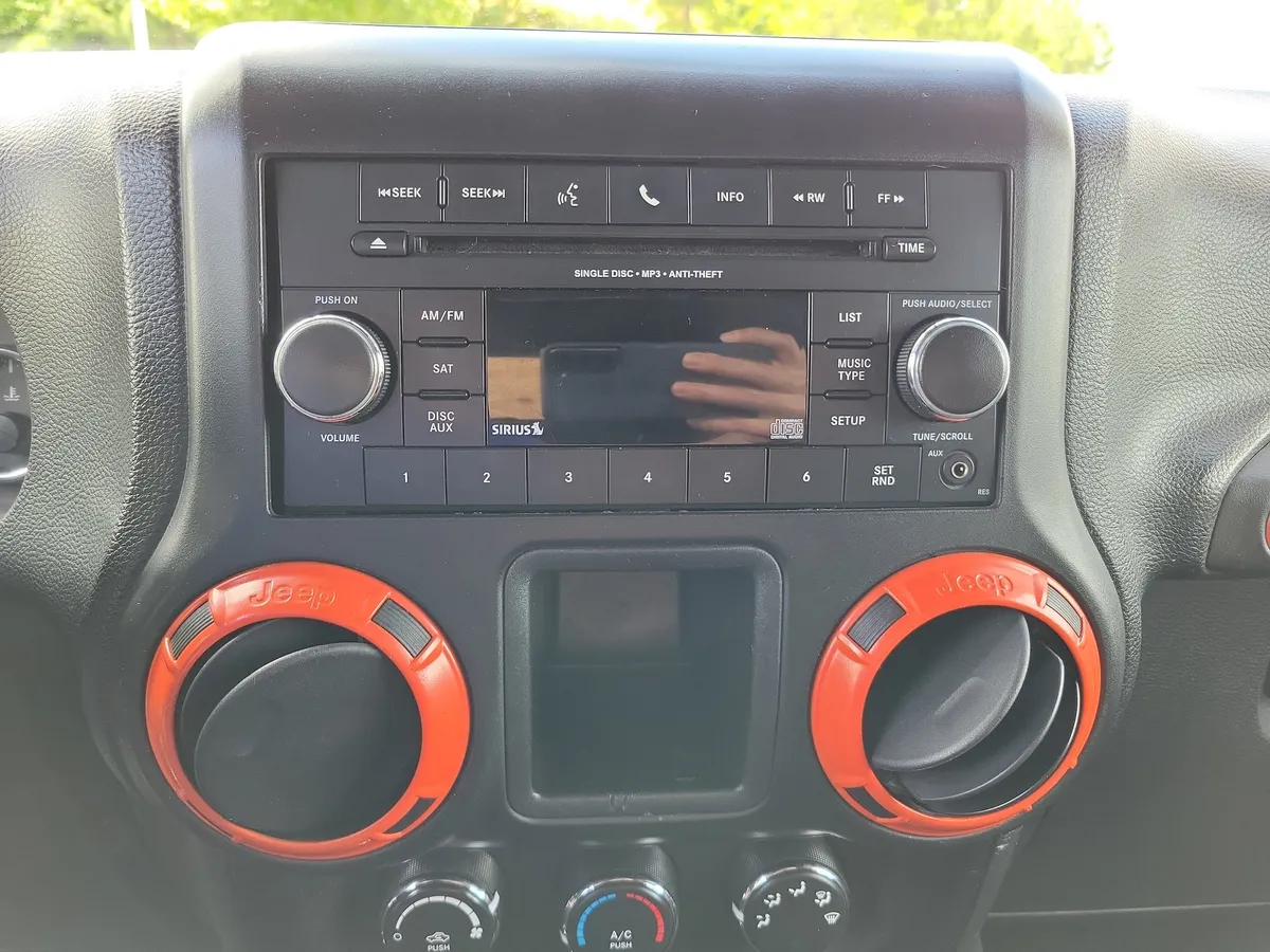 2013 Jeep Wrangler Sport thumbnail 11