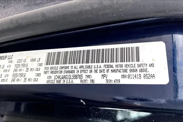 2013 Jeep Wrangler Sport thumbnail 15