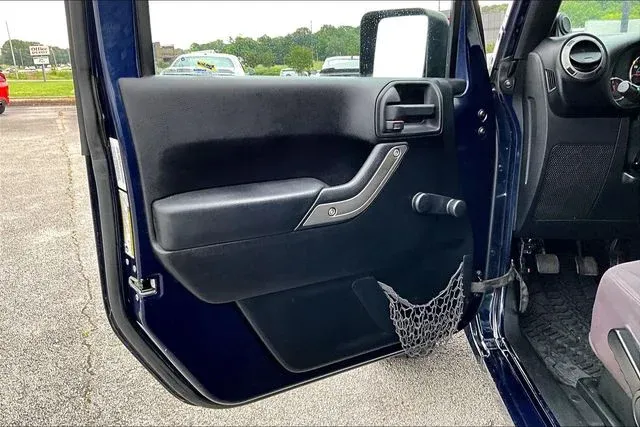 2013 Jeep Wrangler Sport thumbnail 16