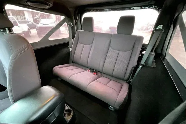 2013 Jeep Wrangler Sport thumbnail 18