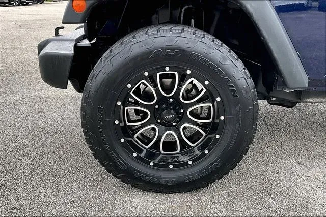 2013 Jeep Wrangler Sport thumbnail 23