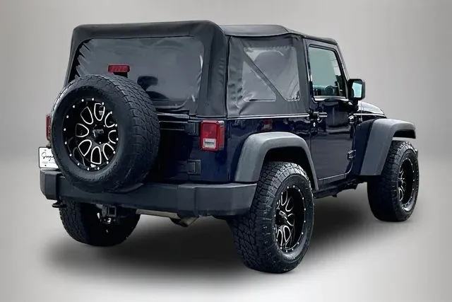 2013 Jeep Wrangler Sport thumbnail 5