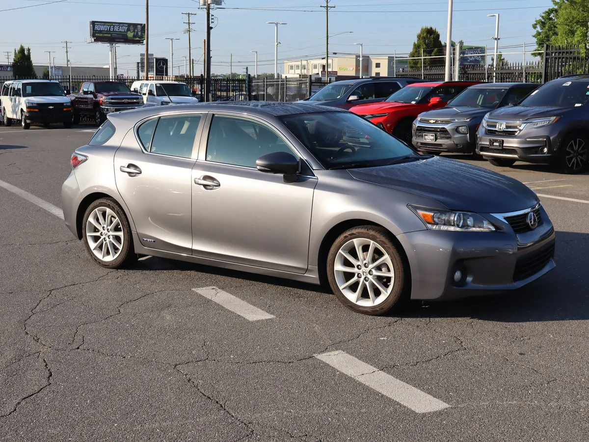 2013 Lexus CT 200h Hybrid thumbnail 12