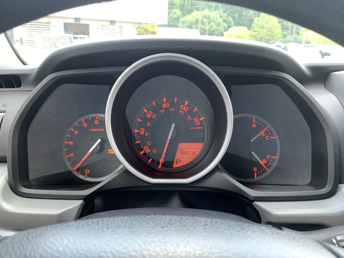 2013 Toyota 4Runner SR5 thumbnail 19