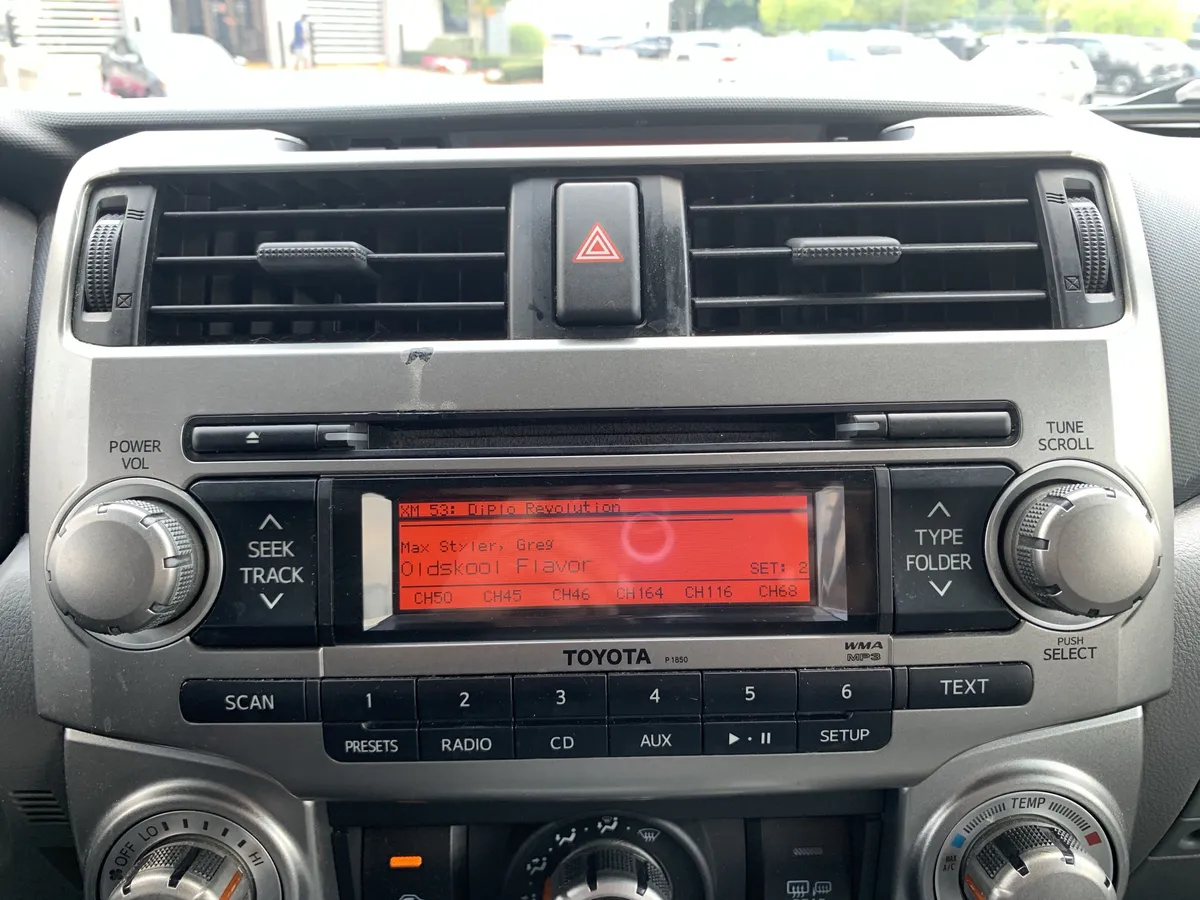 2013 Toyota 4Runner SR5 thumbnail 22