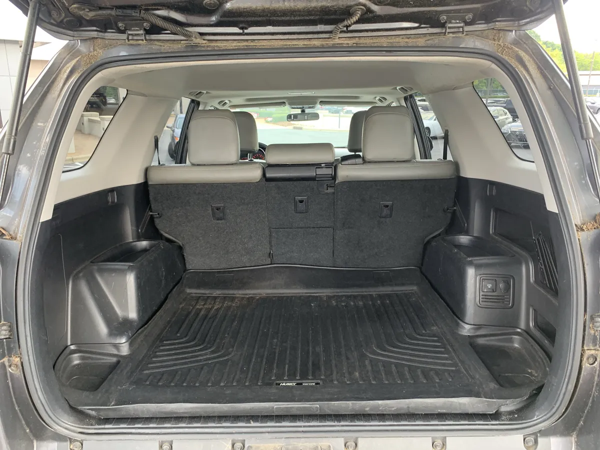 2013 Toyota 4Runner SR5 thumbnail 32