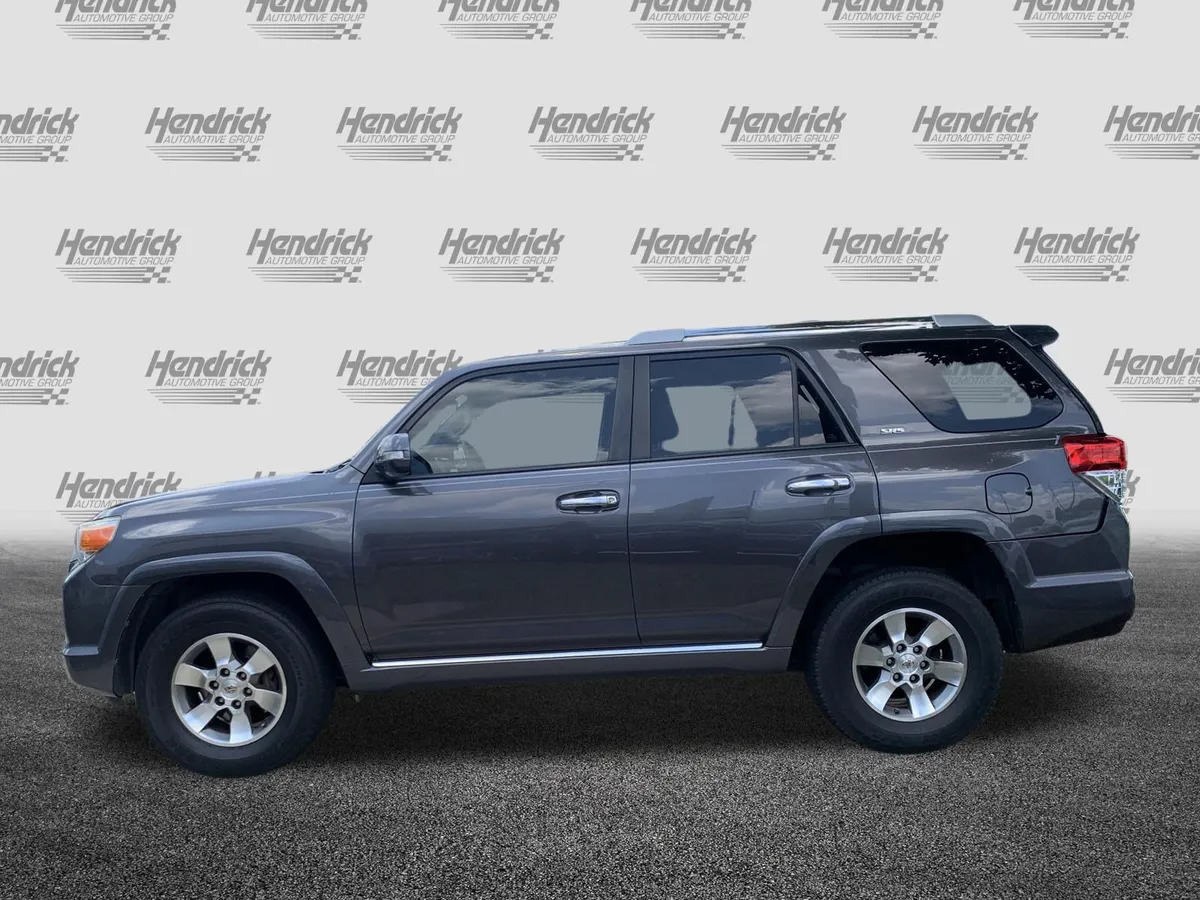 2013 Toyota 4Runner SR5 thumbnail 6