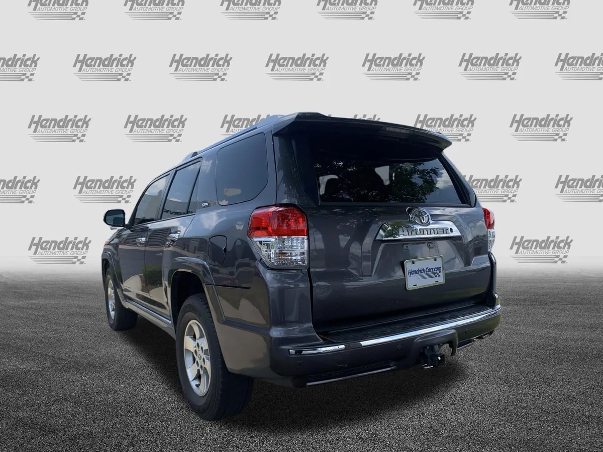 2013 Toyota 4Runner SR5 thumbnail 7