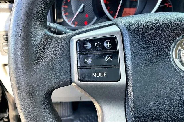2013 Toyota 4Runner SR5 thumbnail 10