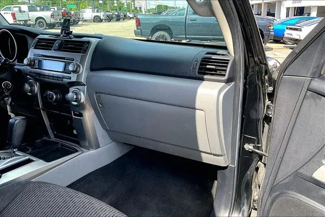 2013 Toyota 4Runner SR5 thumbnail 20