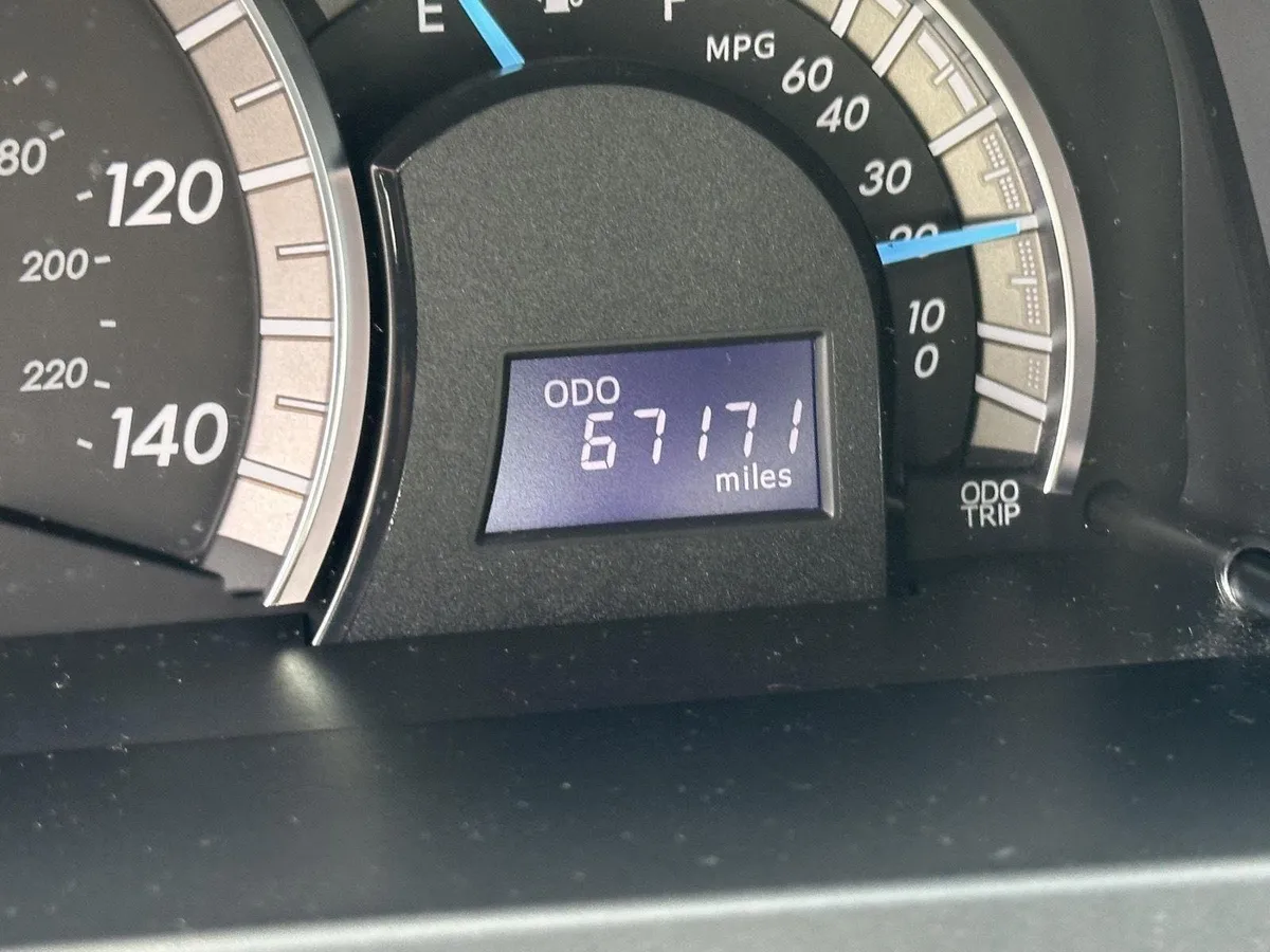 2013 Toyota Camry SE thumbnail 13
