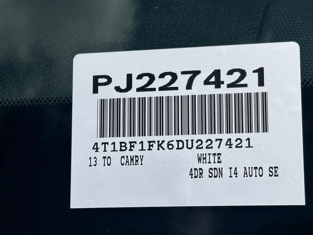 2013 Toyota Camry SE thumbnail 14