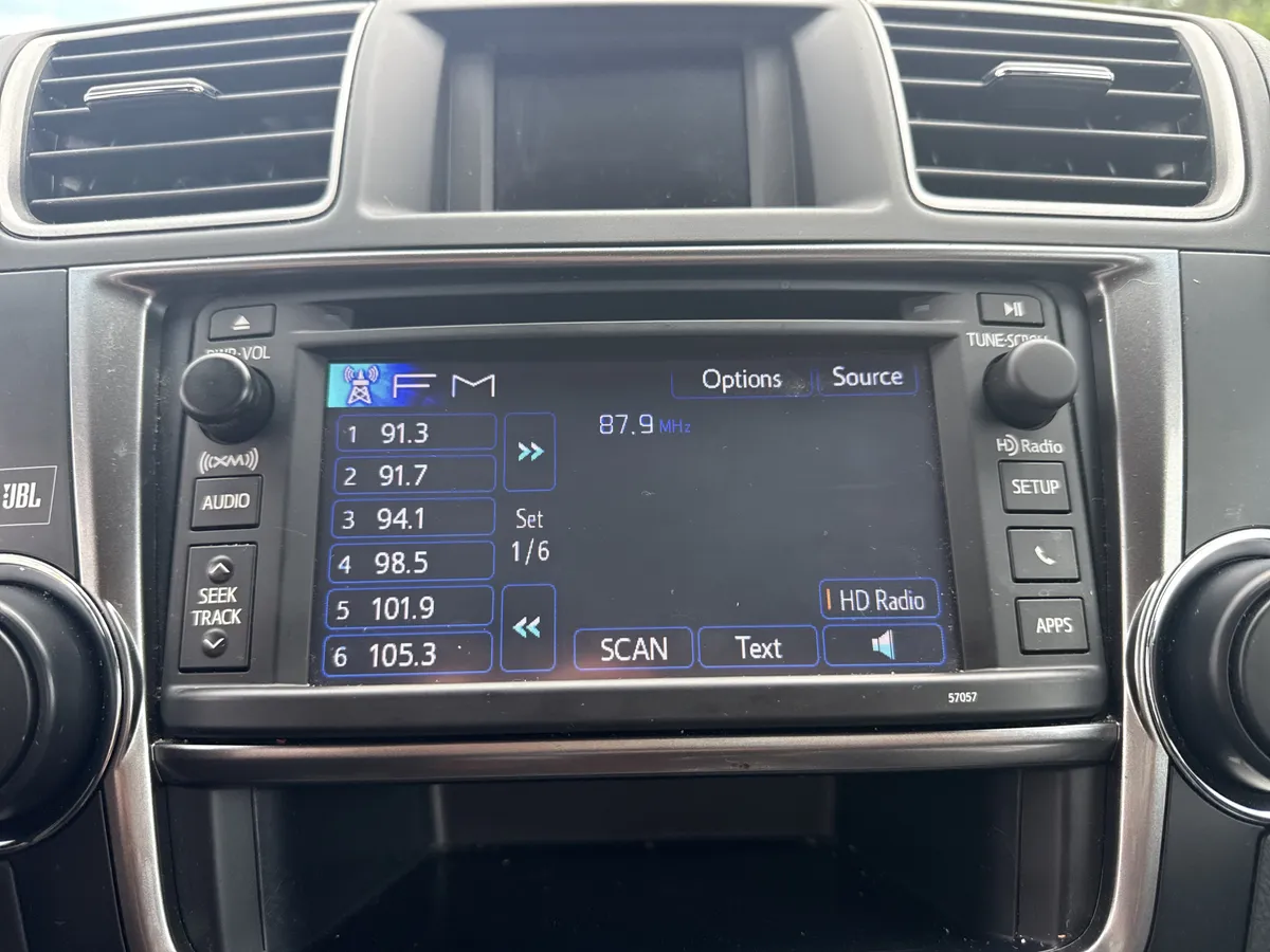 2013 Toyota Highlander Limited thumbnail 15