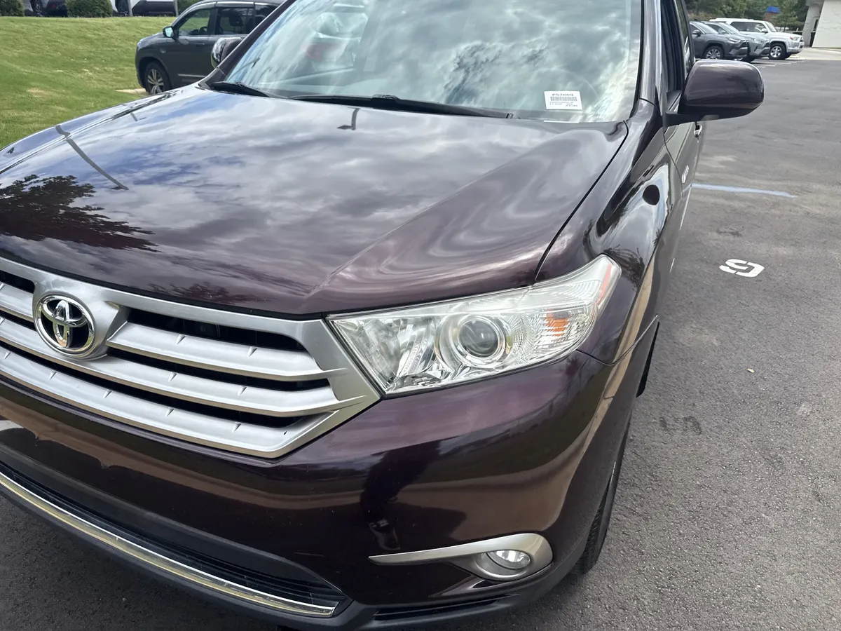 2013 Toyota Highlander Limited thumbnail 8