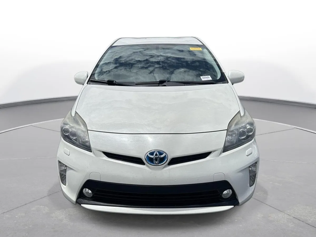 2013 Toyota Prius Five thumbnail 3
